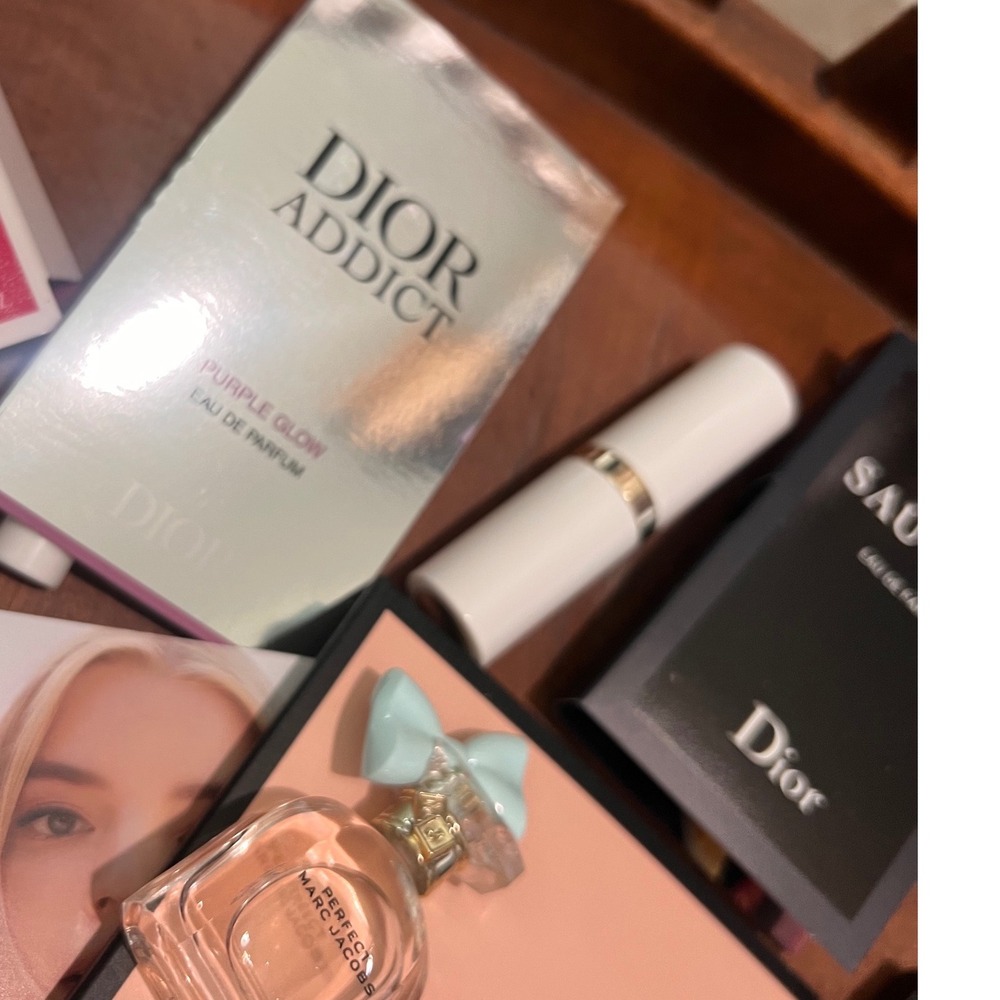 Luxury Designer Beauty Makeup Perfume Bundle Gucci Dior Valentino Clinique - Picture 4 of 4
